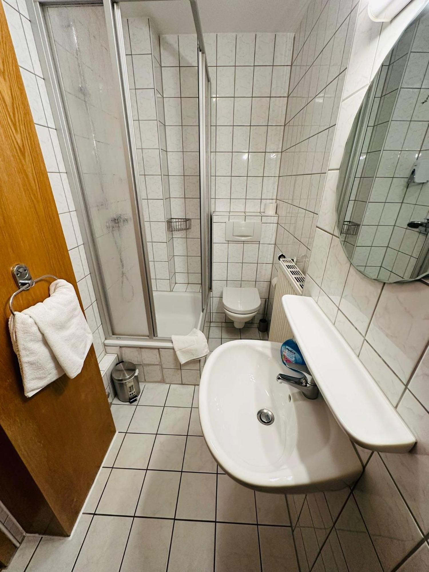 Hotel Bff Airport Messe Schlaf - Duesseldorf מראה חיצוני תמונה