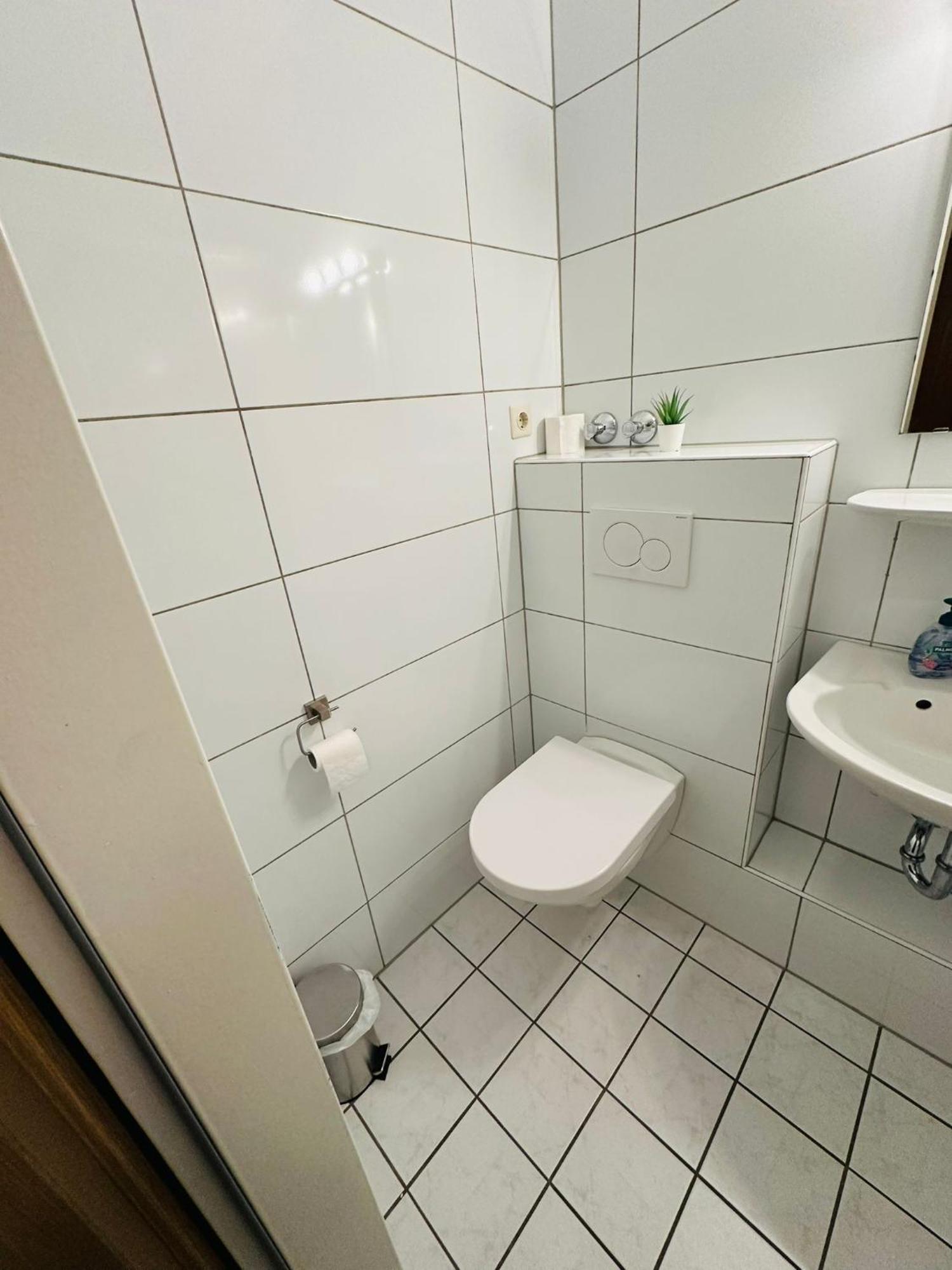 Hotel Bff Airport Messe Schlaf - Duesseldorf מראה חיצוני תמונה